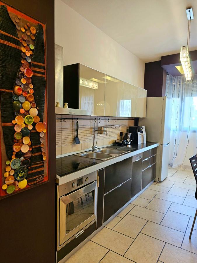 Center Apartment Easy_Luxury Tirana Exteriör bild
