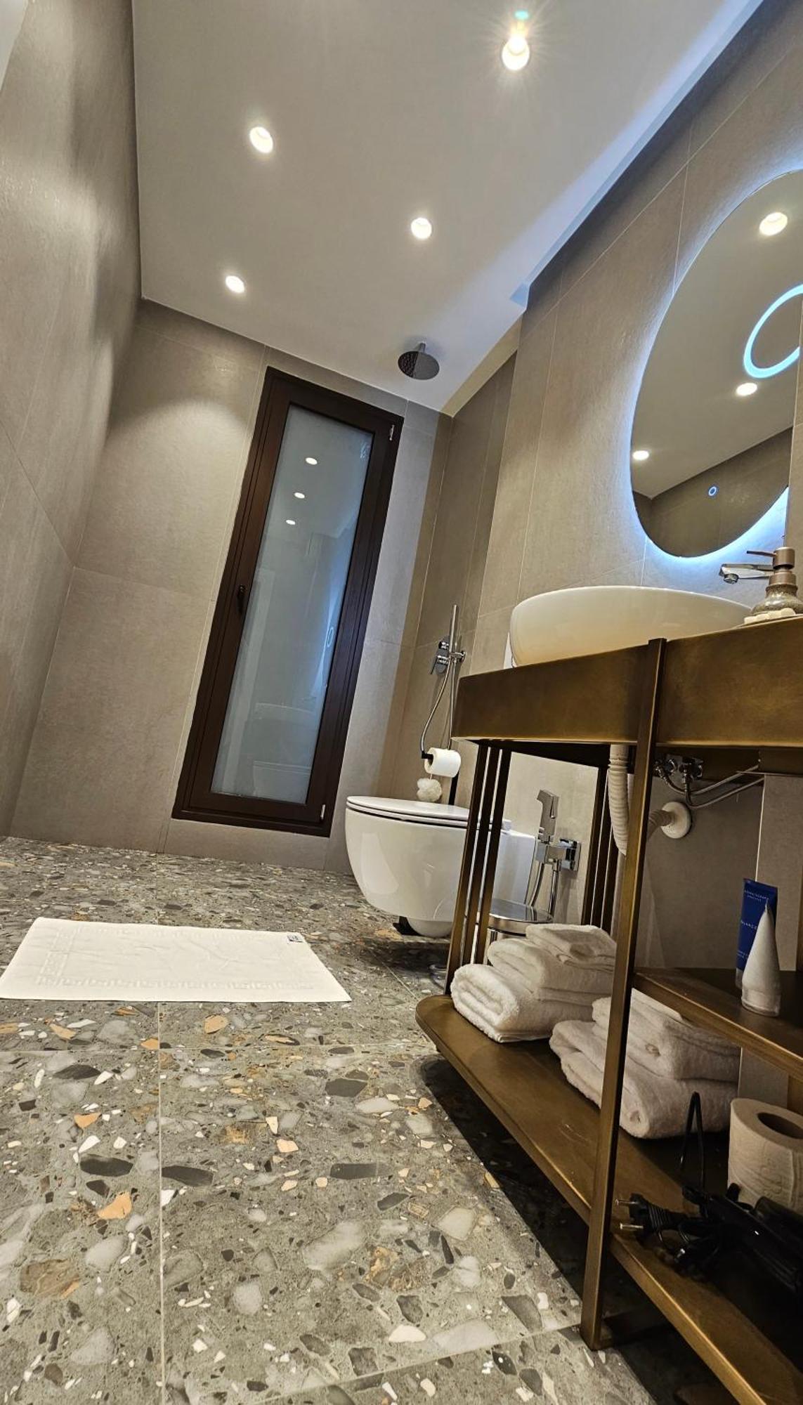 Center Apartment Easy_Luxury Tirana Exteriör bild