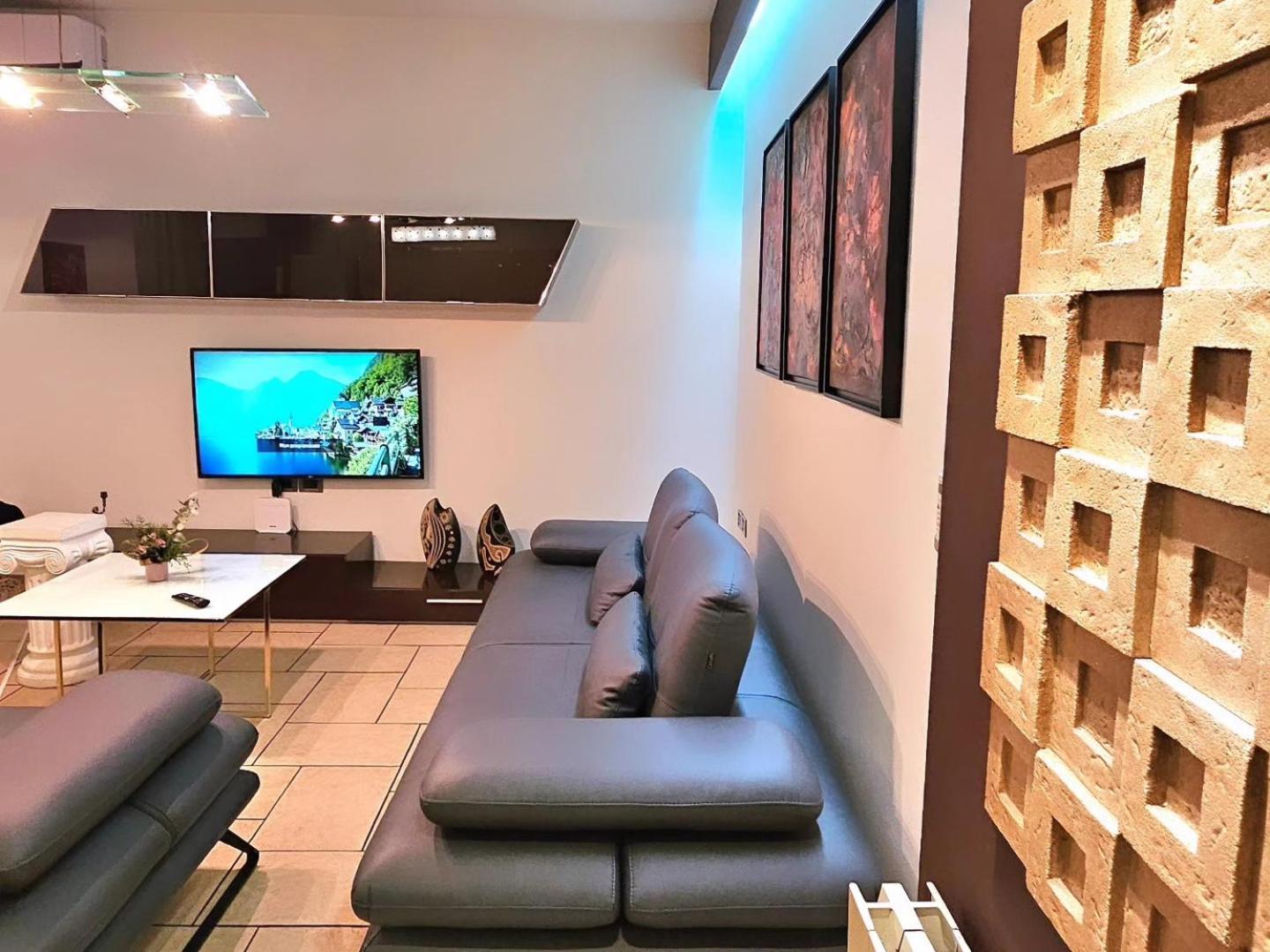 Center Apartment Easy_Luxury Tirana Exteriör bild