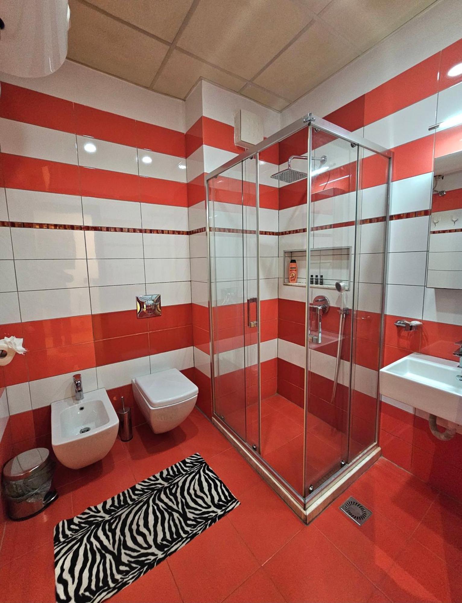 Center Apartment Easy_Luxury Tirana Exteriör bild