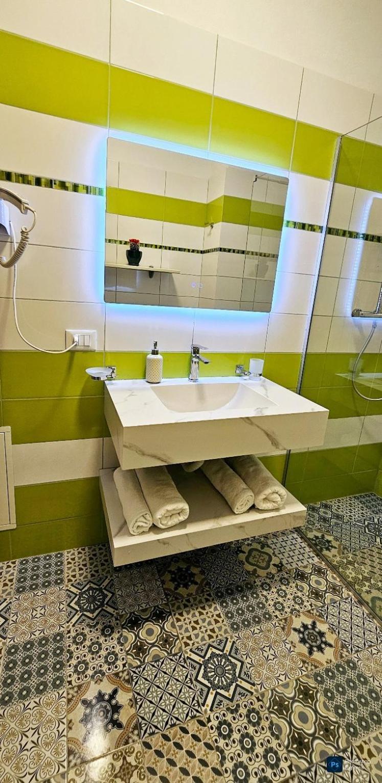 Center Apartment Easy_Luxury Tirana Exteriör bild